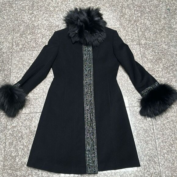 St. John Cashmere and Fox fur trim Coat - Picture 1 of 15